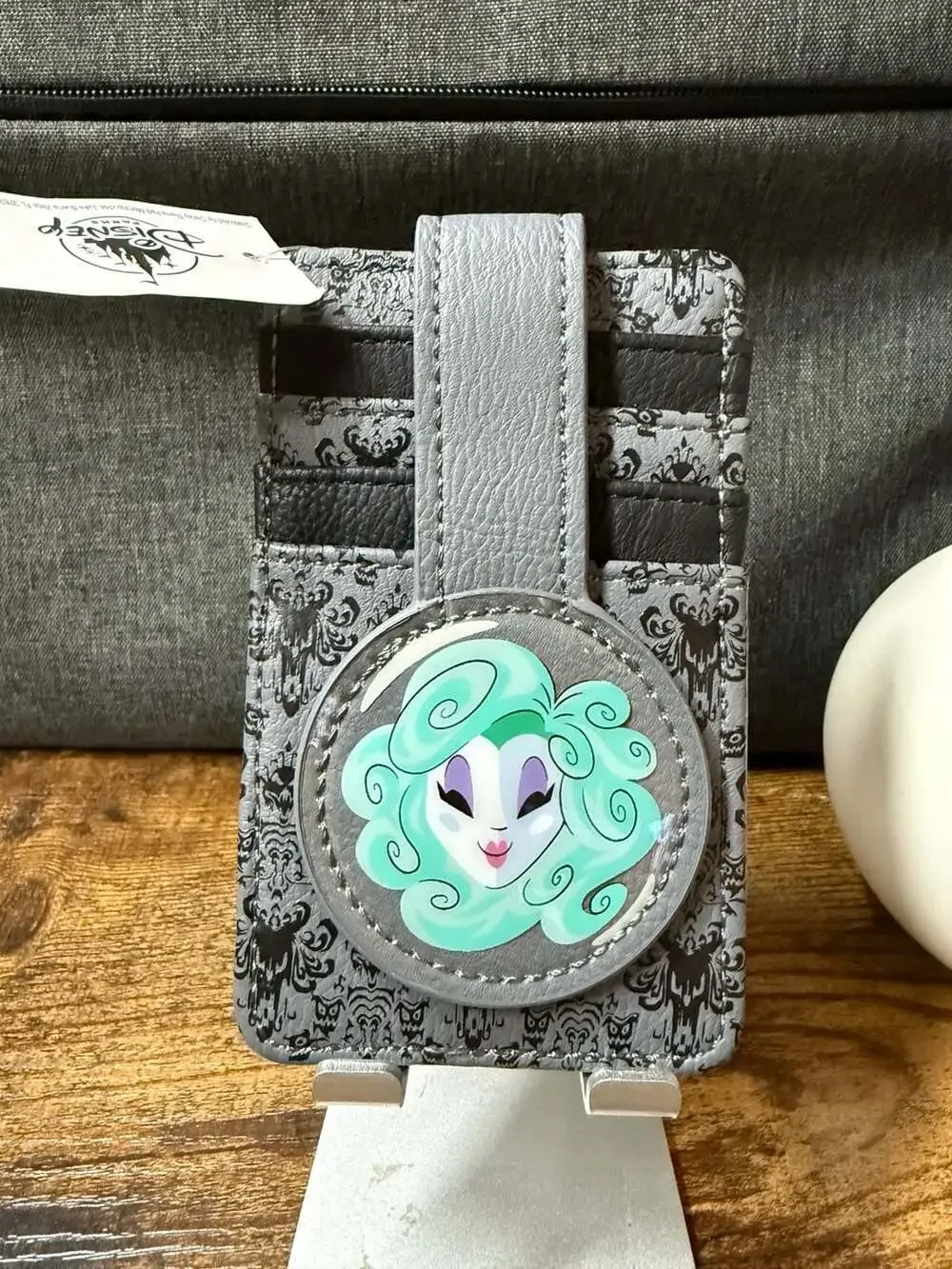 Disney Parks The Haunted Mansion Madame Leota ID Credit Card Holder